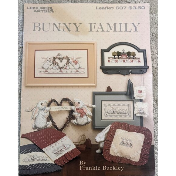 Leisure Arts Bunny Family Cross Stitch Pattern Leaflet 607 Vintage 1988 - Picture 1 of 5